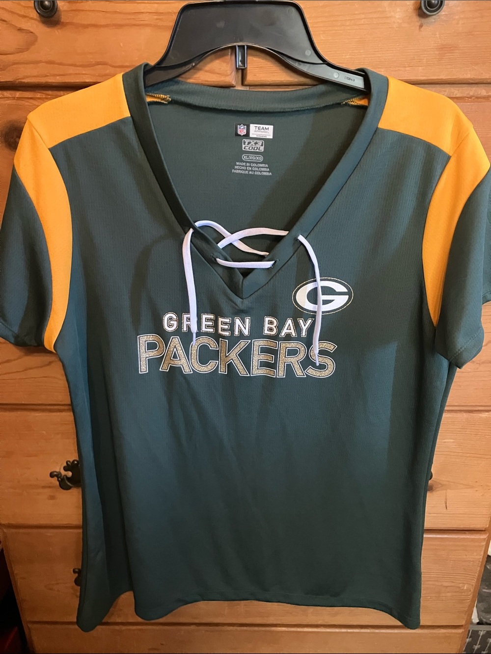 NFL Women's Lace-Up V-Neck Tee - Green & White